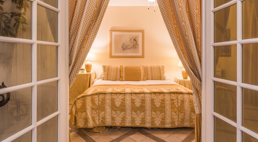 Photo of The Globetrotter