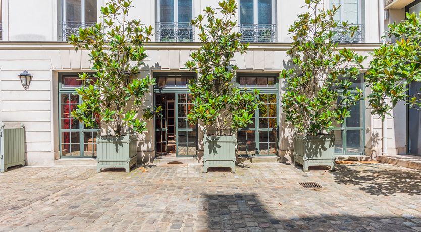 Photo of The Globetrotter