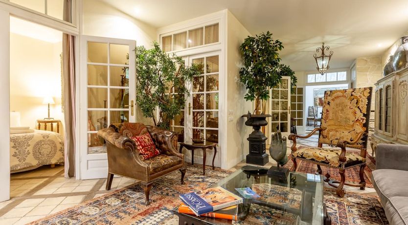 Photo of The Globetrotter