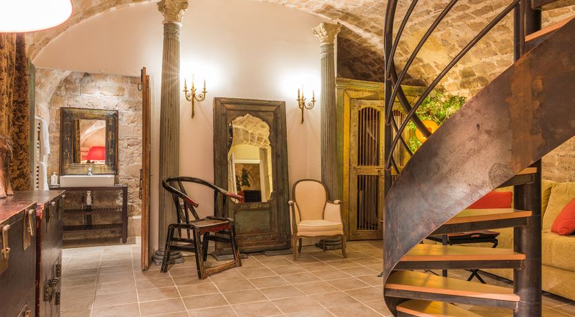 Photo of The Globetrotter