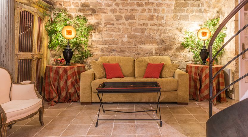 Photo of The Globetrotter