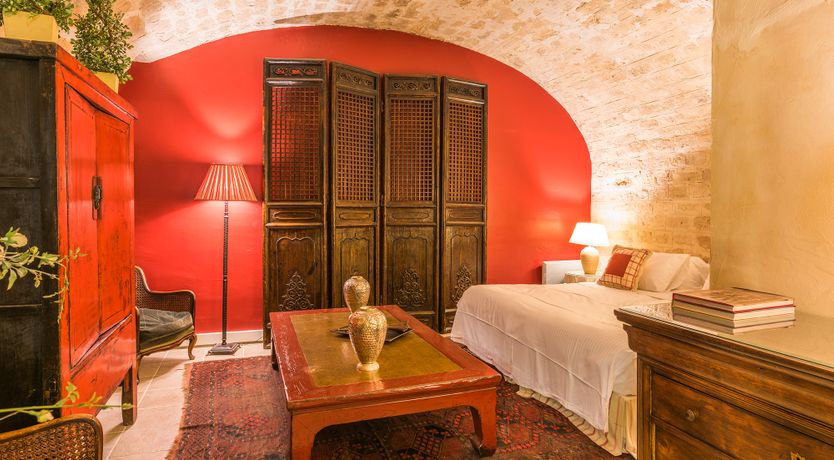 Photo of The Globetrotter