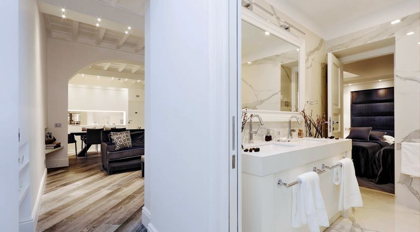 Photo of The Modern Roman