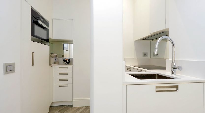 Photo of The Modern Roman