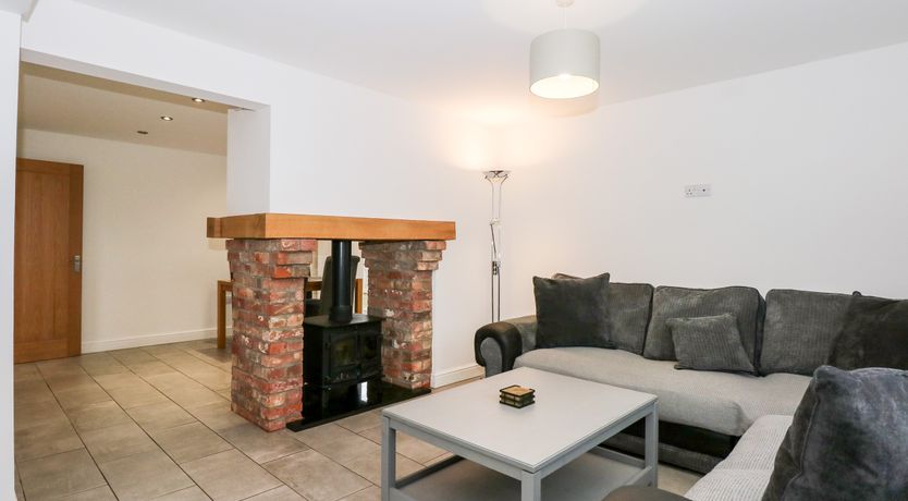 Photo of Red Brick Cottage