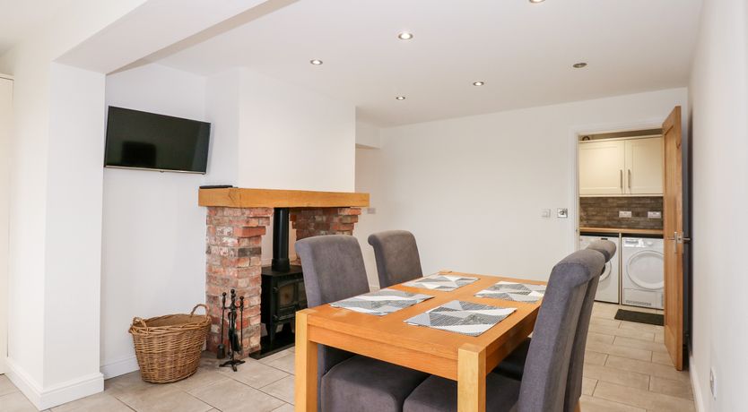 Photo of Red Brick Cottage