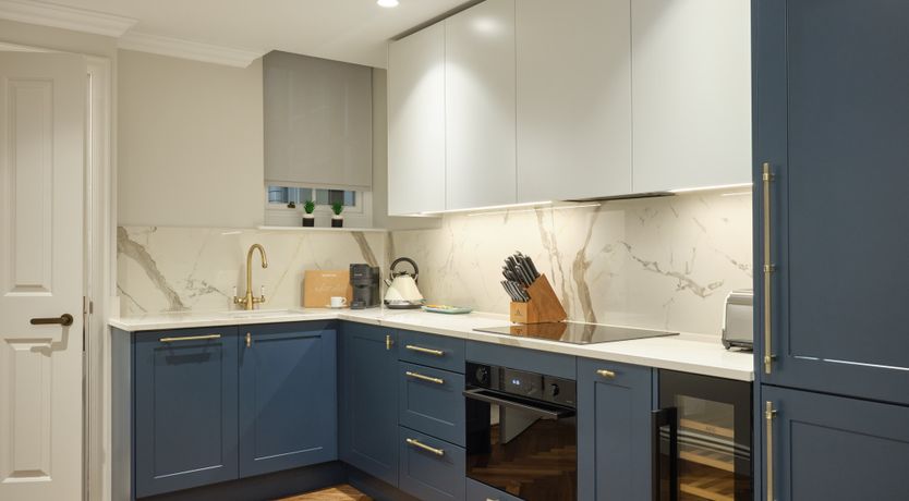 Photo of Putting On the Glitz