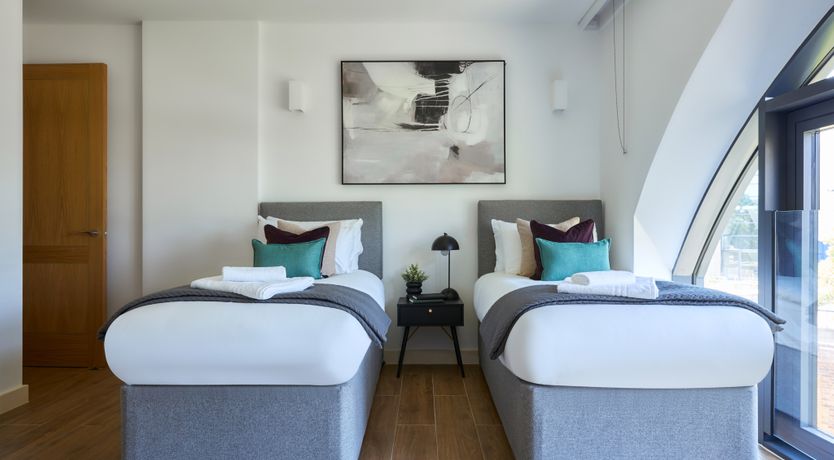 Photo of The Budding Botonist