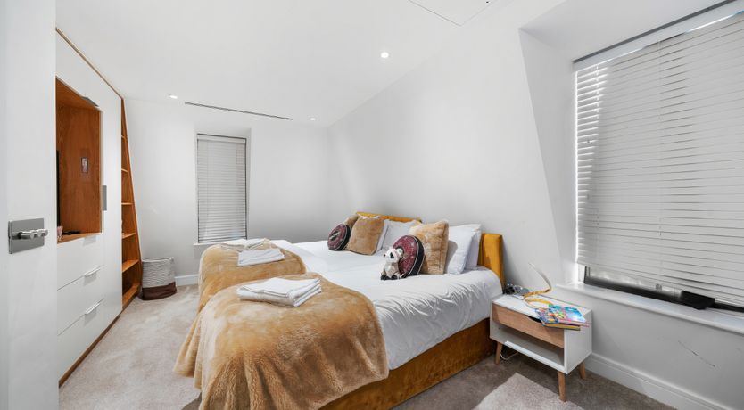 Photo of London Skies Retreat