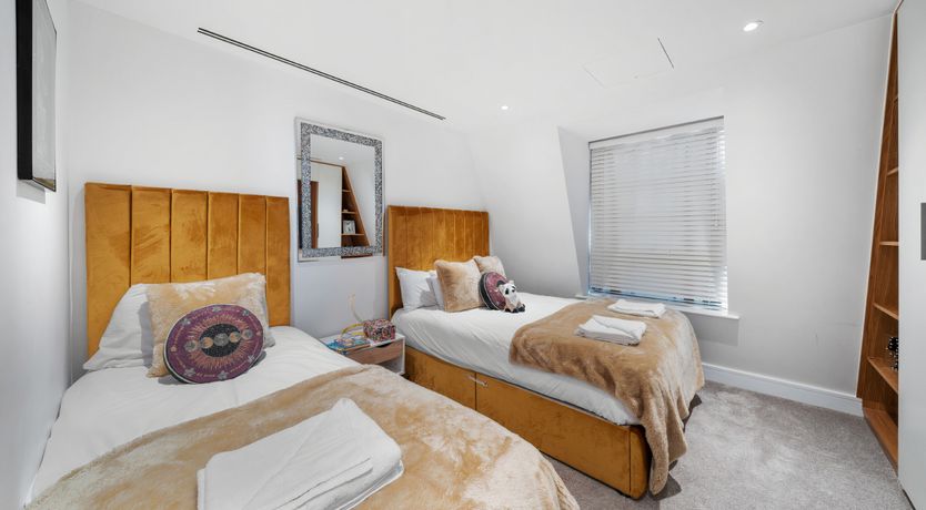 Photo of London Skies Retreat