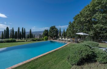 Wine in the Hills Holiday Home