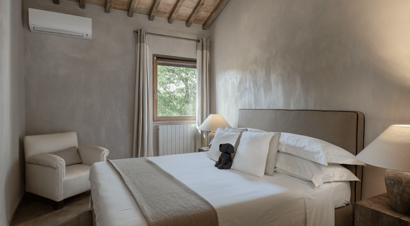 Photo of Glitter & Gold