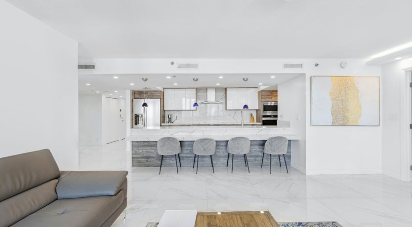 Photo of Biscayne Blue