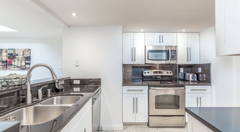 Photo of Dolphin Green