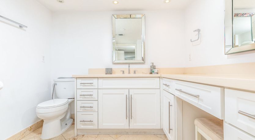 Photo of Dolphin Green