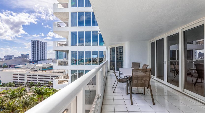 Photo of Dolphin Green