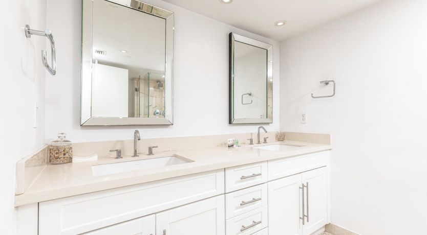 Photo of Dolphin Green