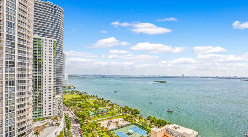 Photo of Palm-fringed Paradise