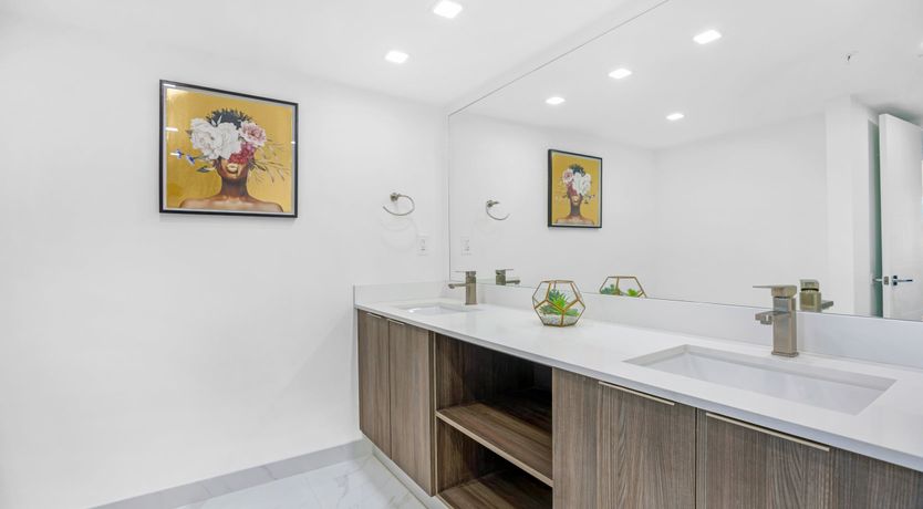 Photo of Palm-fringed Paradise