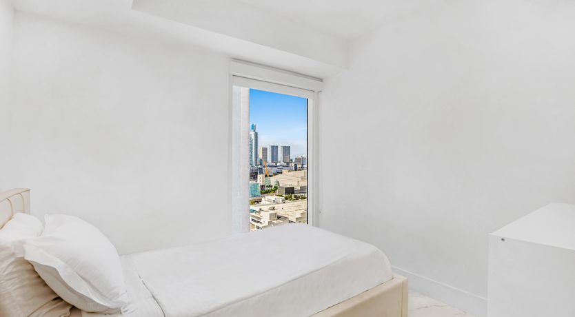 Photo of Palm-fringed Paradise