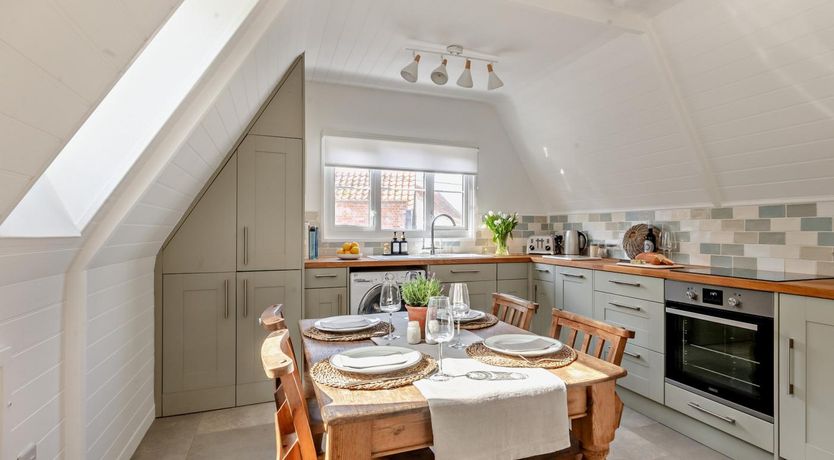 Photo of 2 Bed in Holt