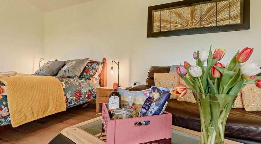 Photo of 1 Bed in Templeton