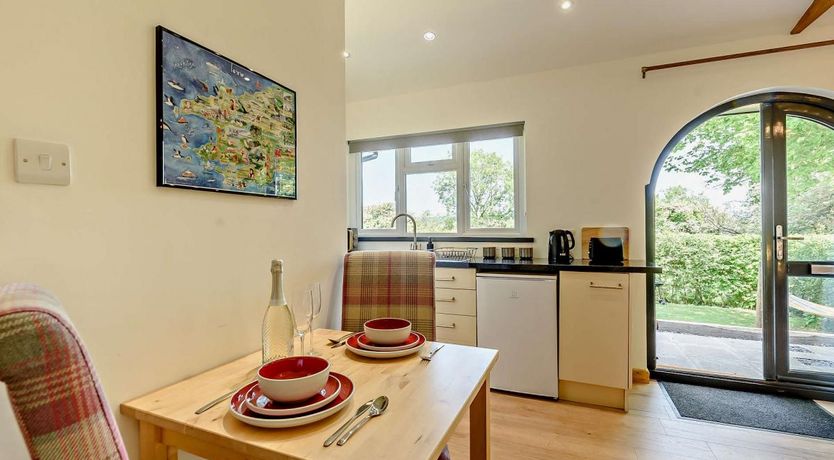 Photo of 1 Bed in Templeton