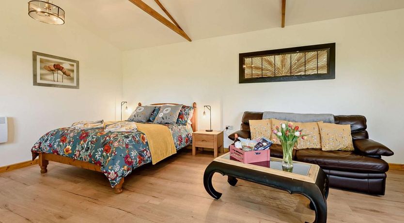 Photo of 1 Bed in Templeton