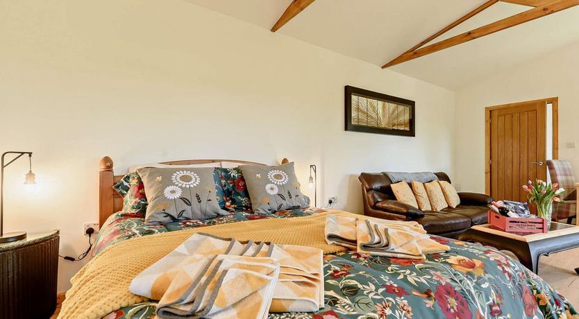 Photo of 1 Bed in Templeton