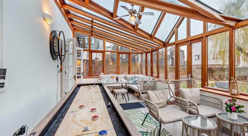 Photo of 6 Bed in Rye