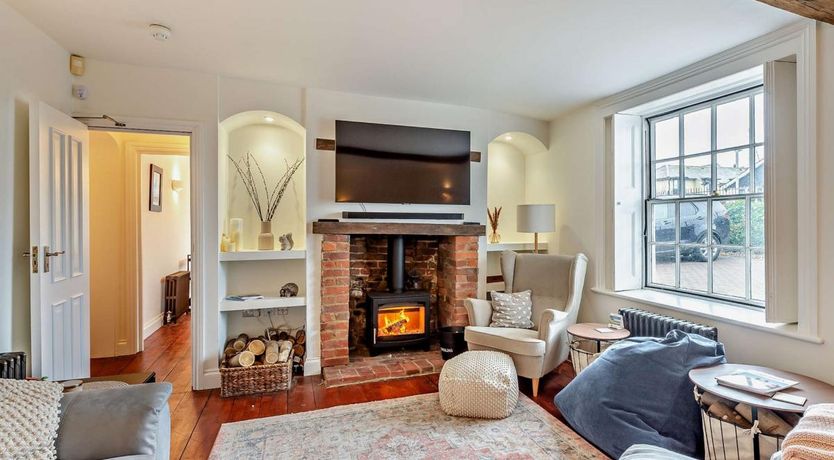 Photo of 6 Bed in Rye