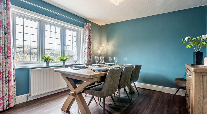 Photo of 3 Bed in Chale