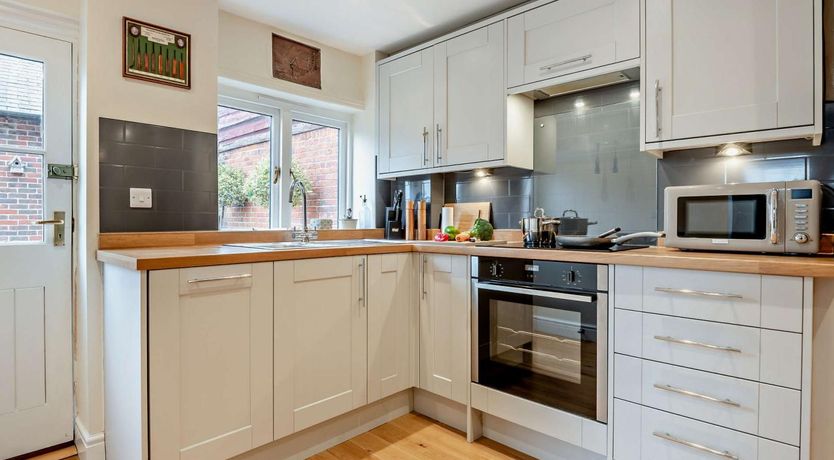 Photo of 3 Bed in Stockbridge