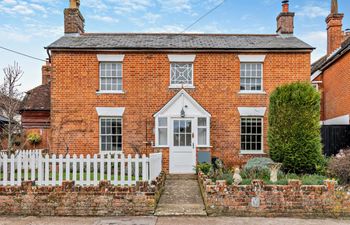 Cottage in Hampshire Holiday Home