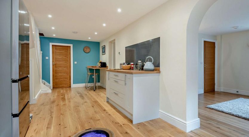 Photo of 3 Bed in Broughton