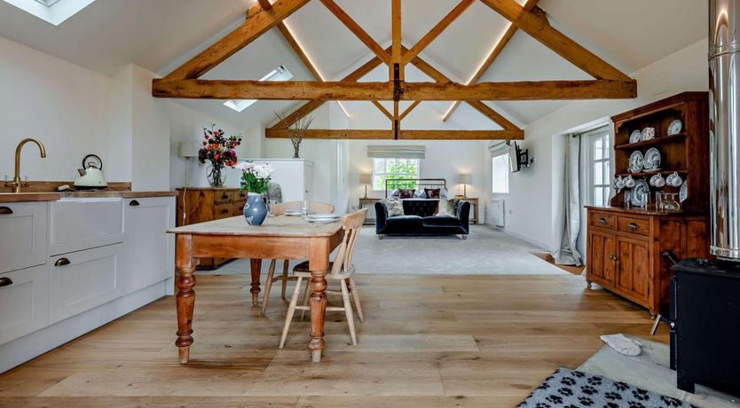 Photo of 1 Bed in Okeford Fitzpaine