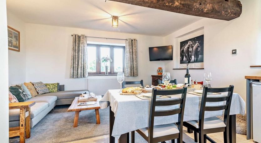 Photo of 2 Bed in Taunton