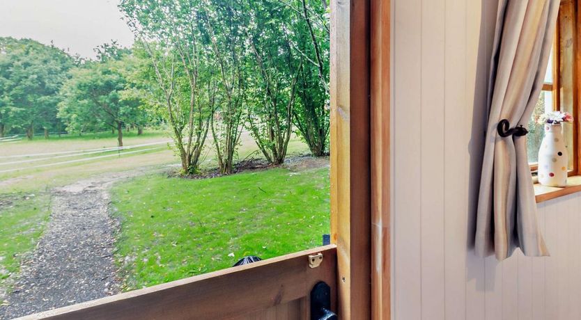 Photo of 1 Bed in Newport