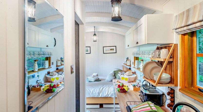 Photo of 1 Bed in Newport