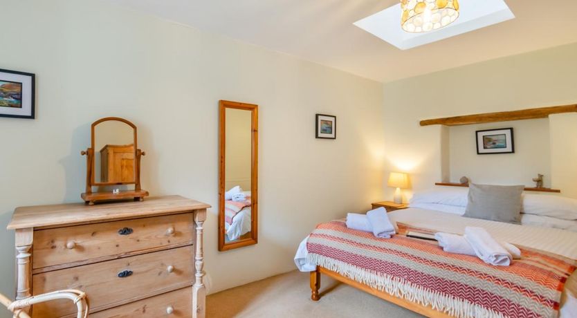 Photo of 2 Bed in Trefin