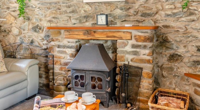 Photo of 2 Bed in Trefin