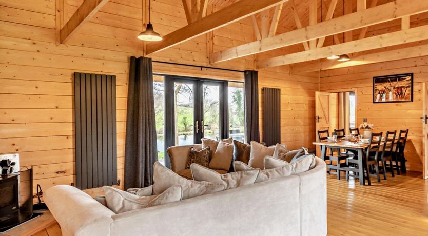 Photo of 3 Bed in Kentisbeare