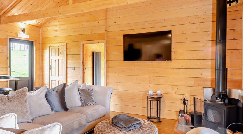 Photo of 3 Bed in Kentisbeare