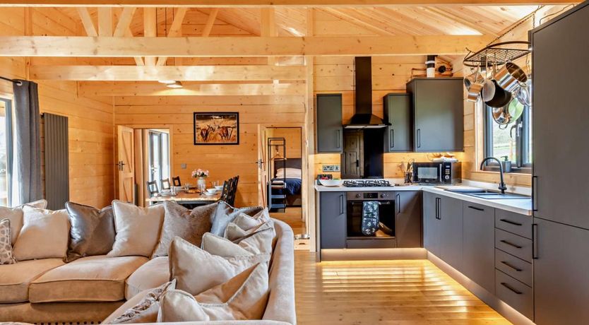 Photo of 3 Bed in Kentisbeare