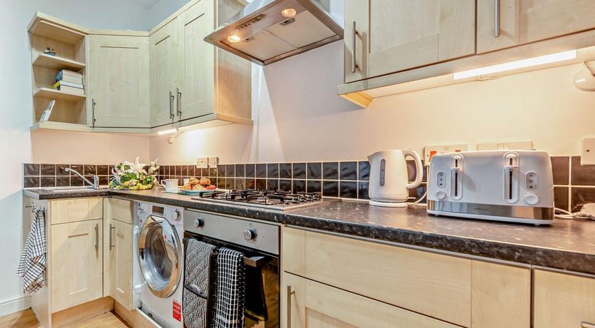 Photo of 2 Bed in Tenby