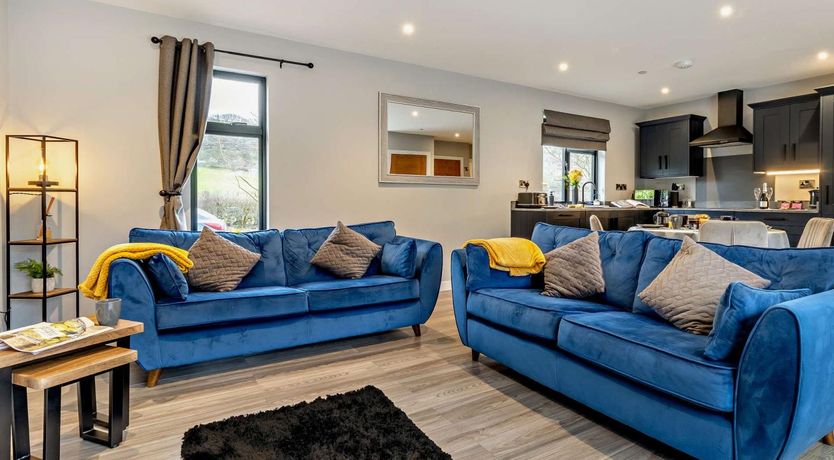 Photo of 2 Bed in Knighton