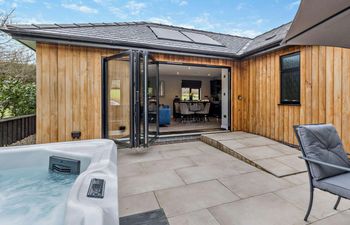 2 Bed in Knighton Holiday Home