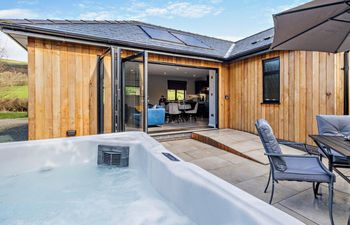 2 Bed in Knighton Holiday Home