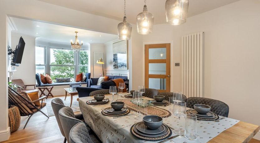 Photo of 4 Bed in Aberdovey