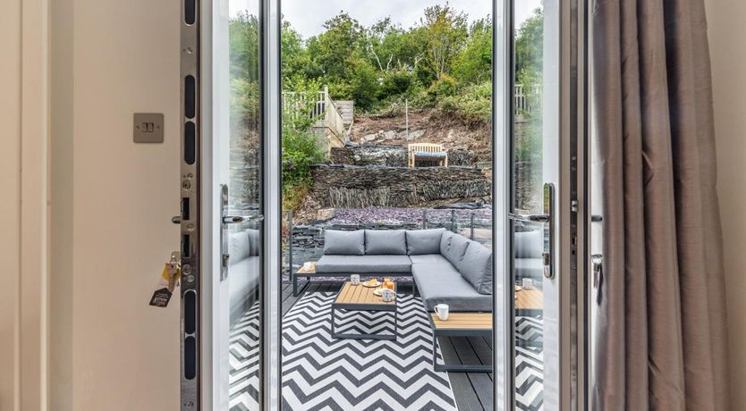 Photo of 4 Bed in Aberdovey